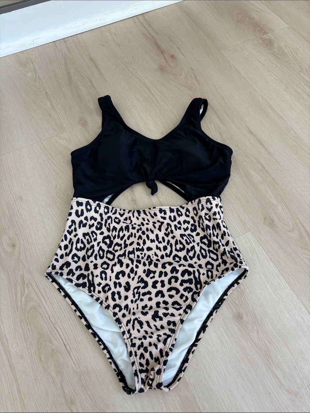 SHEIN Black Top Leopard Print High-Waist One-Piece Swimsuit